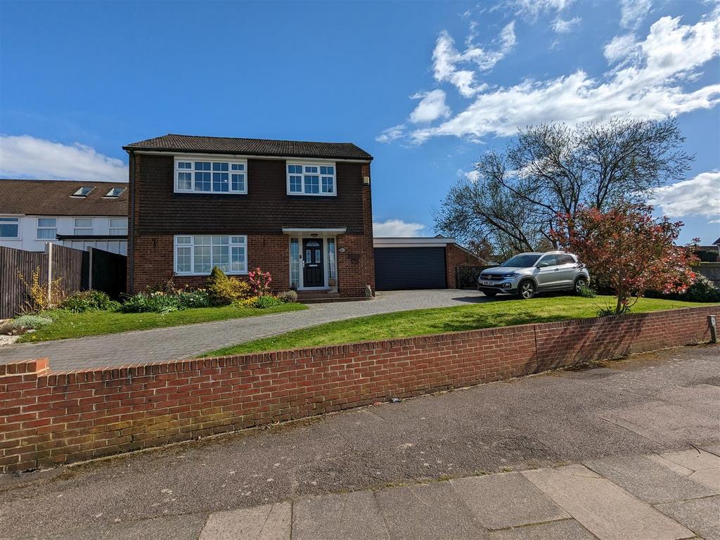 Brompton Farm Road, Strood 3 bed detached house for sale £530,000