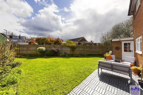 79 Brompton Farm Road, Strood, Rochester, ME2 3RF