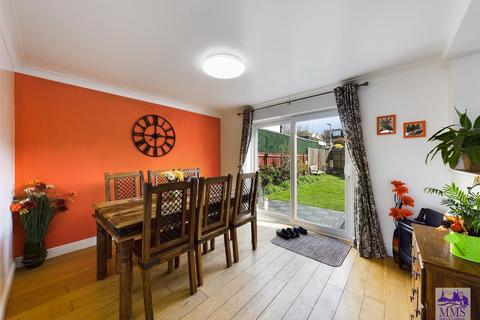 79 Brompton Farm Road, Strood, Rochester, ME2 3RF