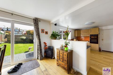 79 Brompton Farm Road, Strood, Rochester, ME2 3RF