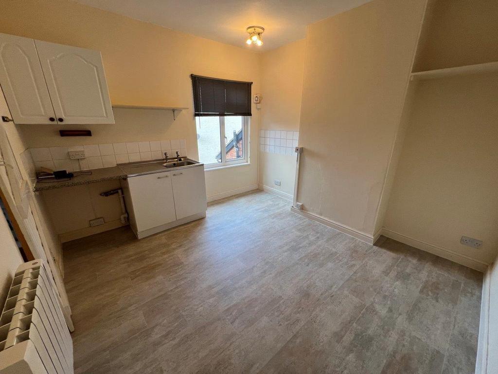 WELBY ROAD, ASFORDBY HILL, MELTON... 2 bed apartment to rent £500 pcm