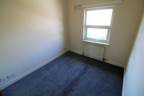 4 Aperfield Road, Erith, DA8 2BD