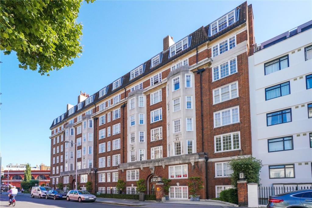 Malvern Court, London 3 bed apartment for sale £850,000
