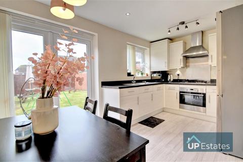 3 bedroom semi-detached house to rent - James Fullarton Way, Coventry