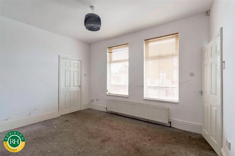 80 Edlington Lane, Warmsworth, Doncaster, DN4 9LS