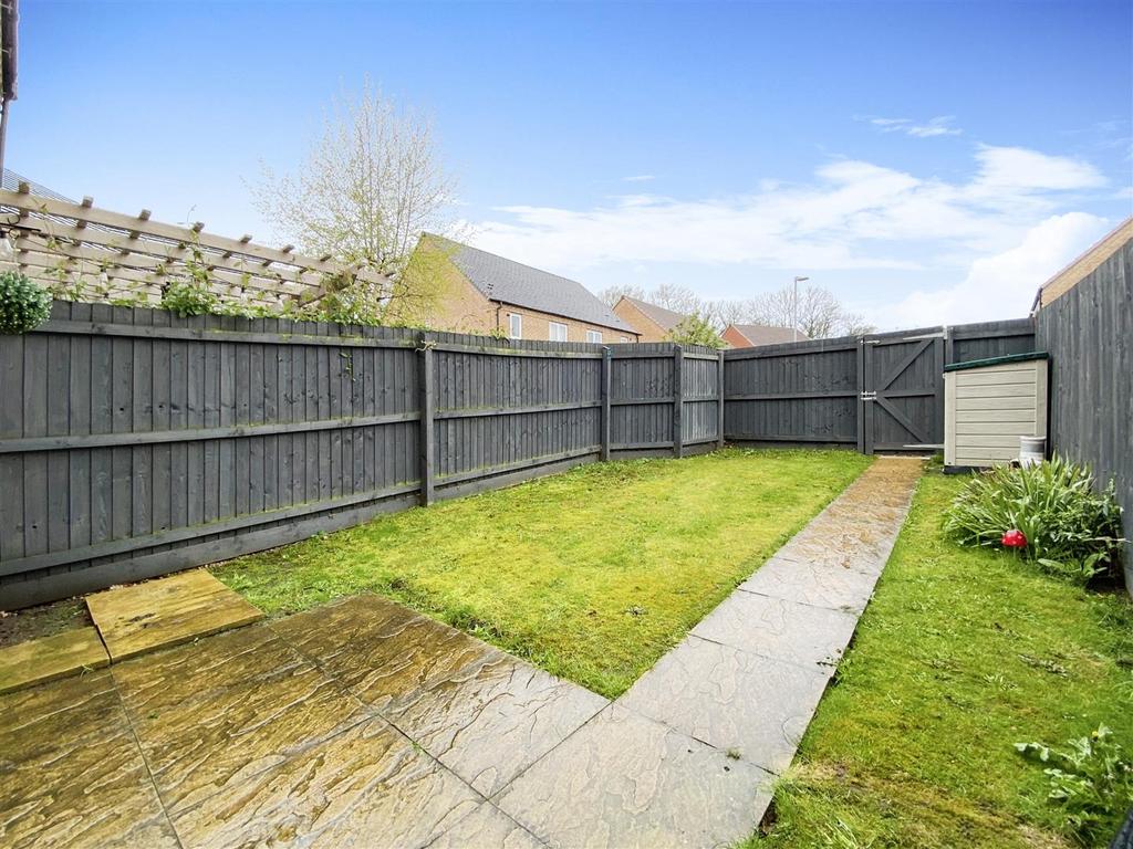 Lily Lane, Newark 3 bed terraced house £189,950