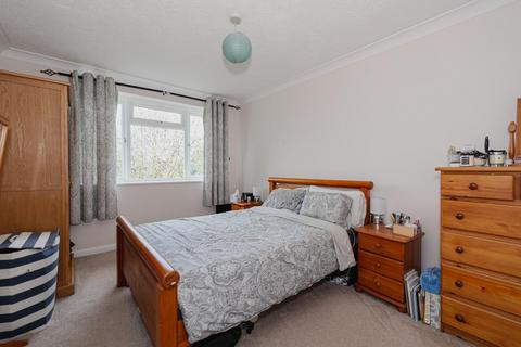 22 Wolsey Close, Worcester Park, KT4 7EF