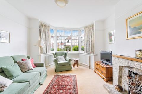 27 Seaforth Gardens, Epsom, KT19 0LR