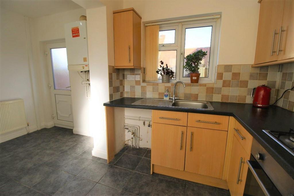 34 Gibbons Grove kitchen..jpg
