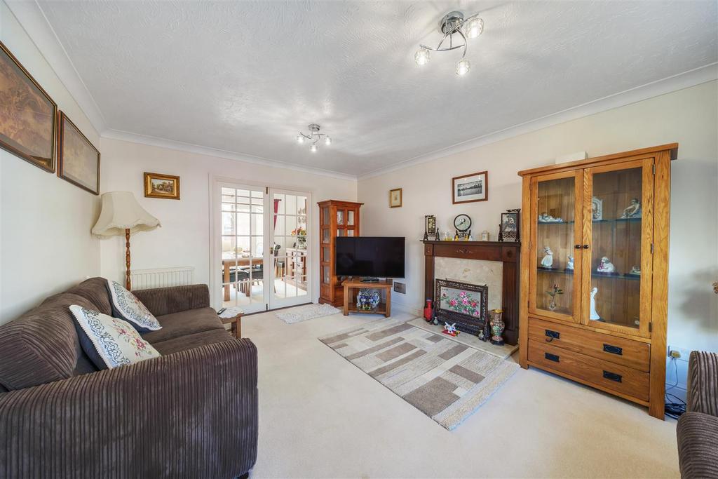 Mead Way, Monkton Heathfield 4 bed detached house for sale £485,000