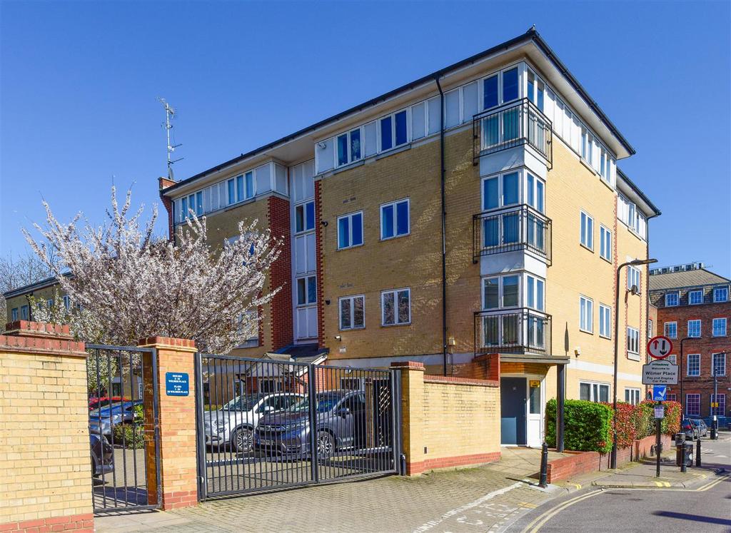 Wilmer Place, N16 1 bed flat for sale £349,500