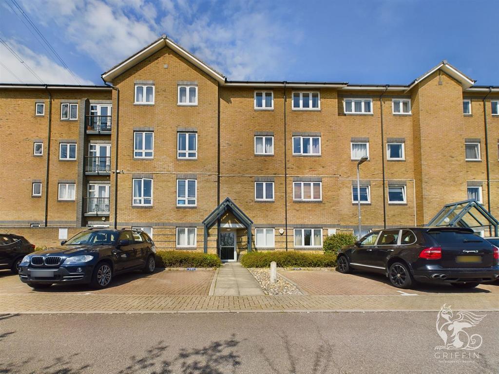 Southwell Close, Chafford Hundred 2 bed flat for sale £250,000
