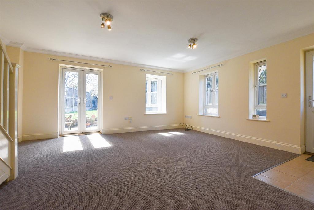 Willington Street, Maidstone 3 bed detached house for sale £375,000