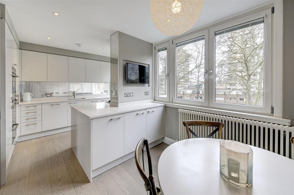 Raynham, Norfolk Crescent, London 3 bed apartment £6,500 pcm (£1,500 pw)