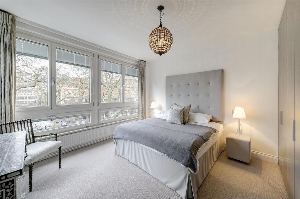 Raynham, Norfolk Crescent, London 3 bed apartment £6,500 pcm (£1,500 pw)