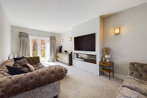 4 bedroom detached house for sale - Withington Close, Cheltenham, Gloucestershire, GL52
