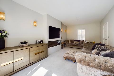 4 bedroom detached house for sale - Withington Close, Cheltenham, Gloucestershire, GL52