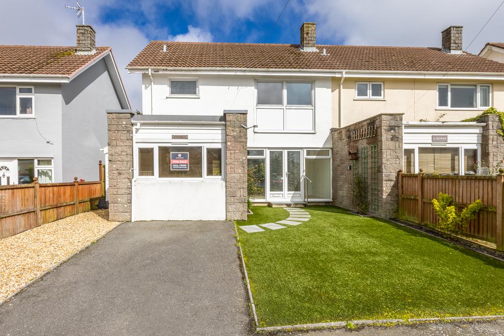 Longue Rue, St. Martin, Guernsey 4 bed semidetached house for sale £