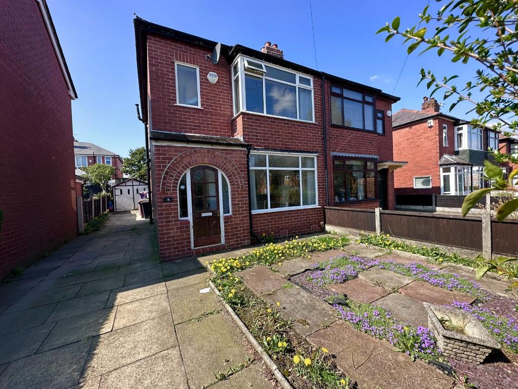Zetland Avenue, Bolton, Lancashire... 2 bed semidetached house £160,000