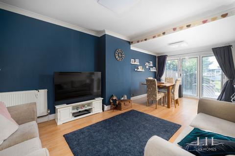 3 bedroom semi-detached house for sale, Kingsley Gardens, Hornchurch