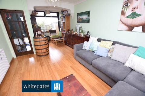 98 Manor Farm Drive, Leeds, LS10 3RN