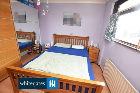 98 Manor Farm Drive, Leeds, LS10 3RN