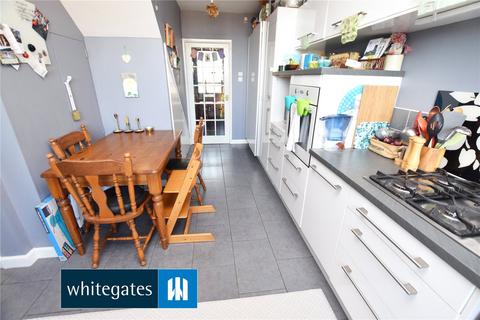 98 Manor Farm Drive, Leeds, LS10 3RN