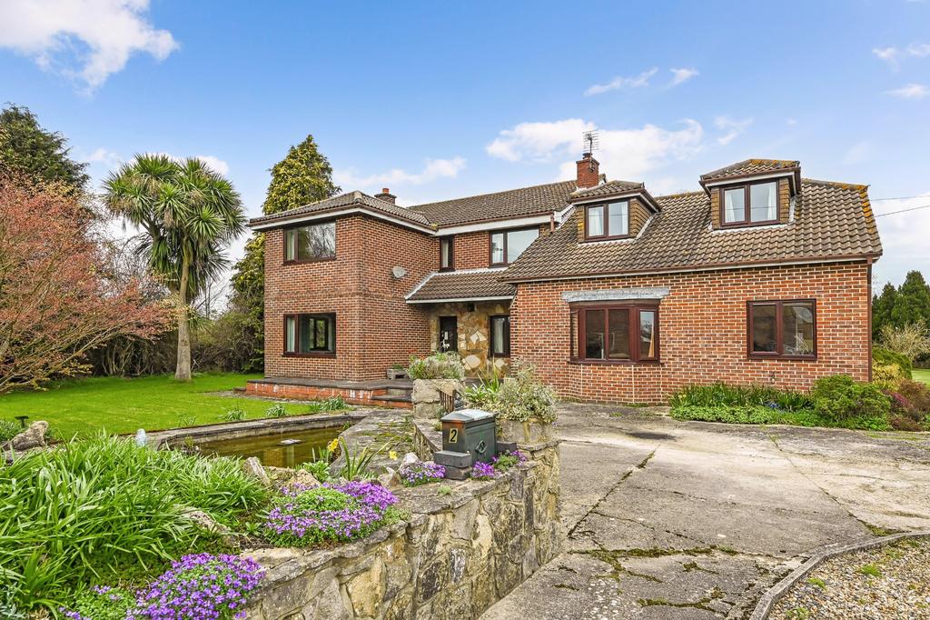 SHIRRELL HEATH 5 bed detached house for sale £1,000,000