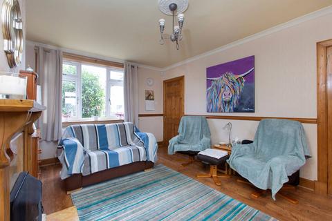 18 Clermiston Green, Edinburgh, EH4 7PD