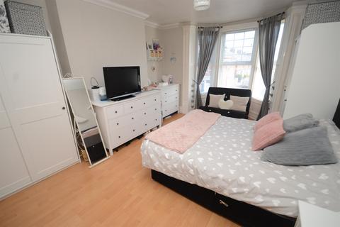 3 bedroom maisonette for sale, Stanhope Road, South Shields