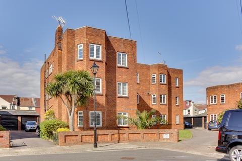 3 bedroom apartment for sale, Havelock Road, Southsea