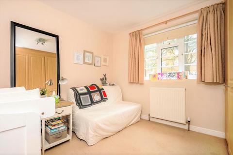 79 Richmond Road, London, SW20 0PE