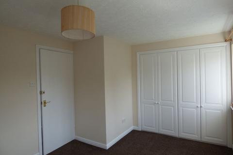 3 bedroom semi-detached house to rent, Morton Close, ELY, Cambridgeshire, CB7