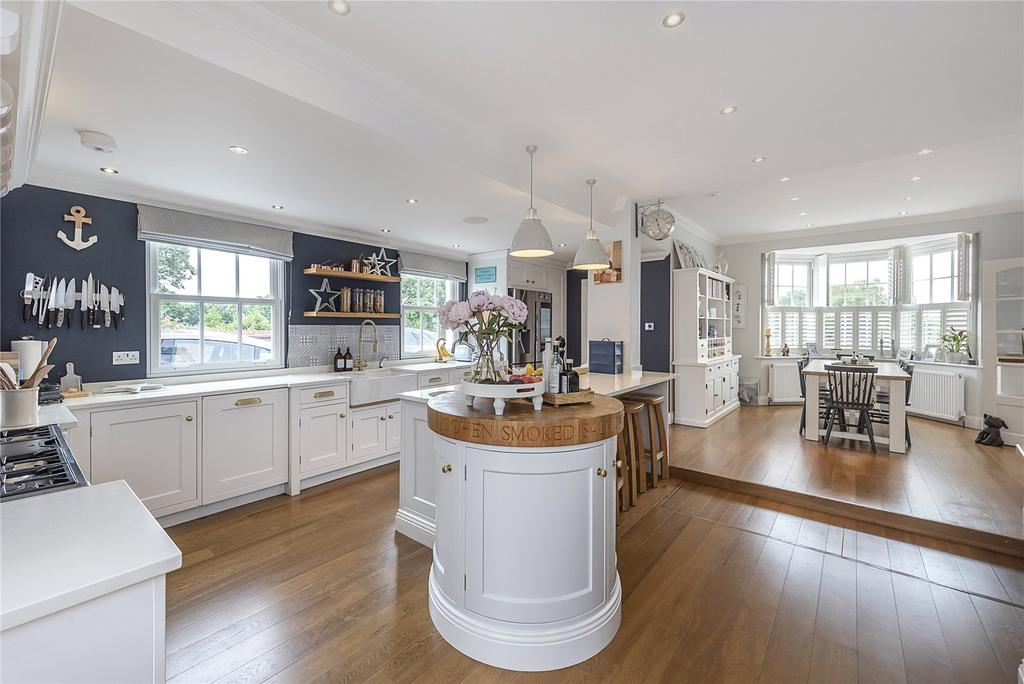 Kitchen/Breakfast