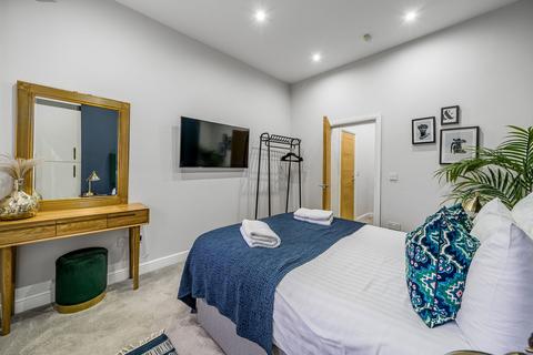 undefined, East Parade, Harrogate, HG1