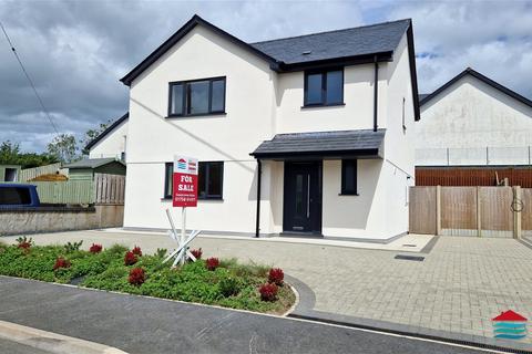 3 bedroom detached house for sale, 1 Cwrt Tanws, Criccieth, LL52