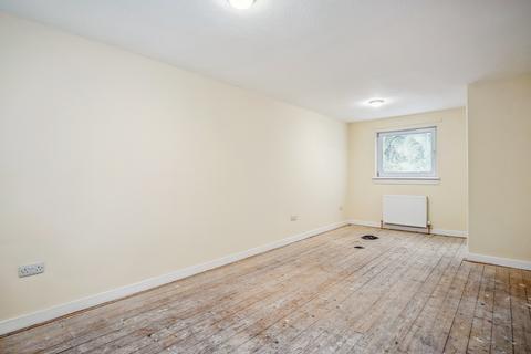 77 Rossie Place, Auchterarder, PH3 1AR