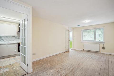 77 Rossie Place, Auchterarder, PH3 1AR