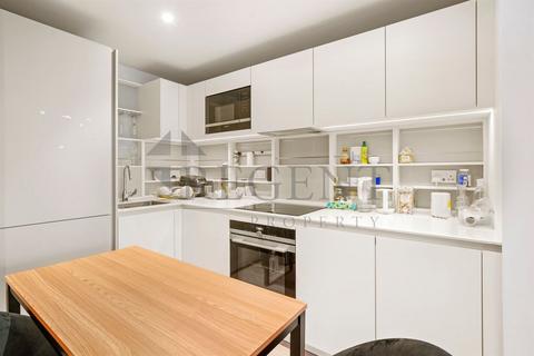 2 bedroom apartment to rent, Fairview House, Lockgate Road, SW6