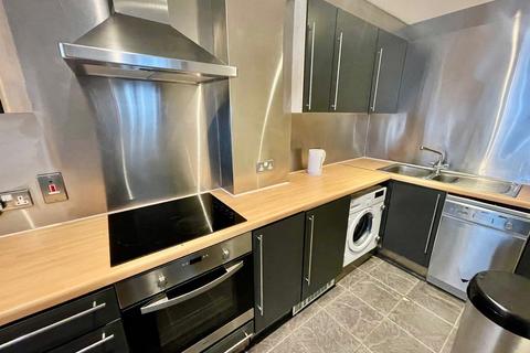 2 bedroom flat to rent, South Parade, Leeds, West Yorkshire, UK, LS1