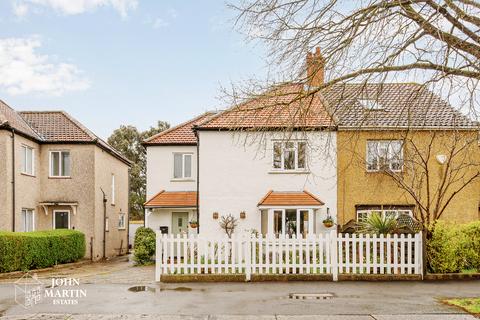 26 Vallis Way, London, W13 0DD