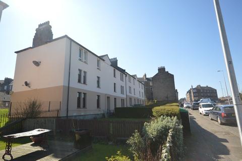 2 bedroom flat to rent, Moncur Crescent, Coldside, Dundee, DD3