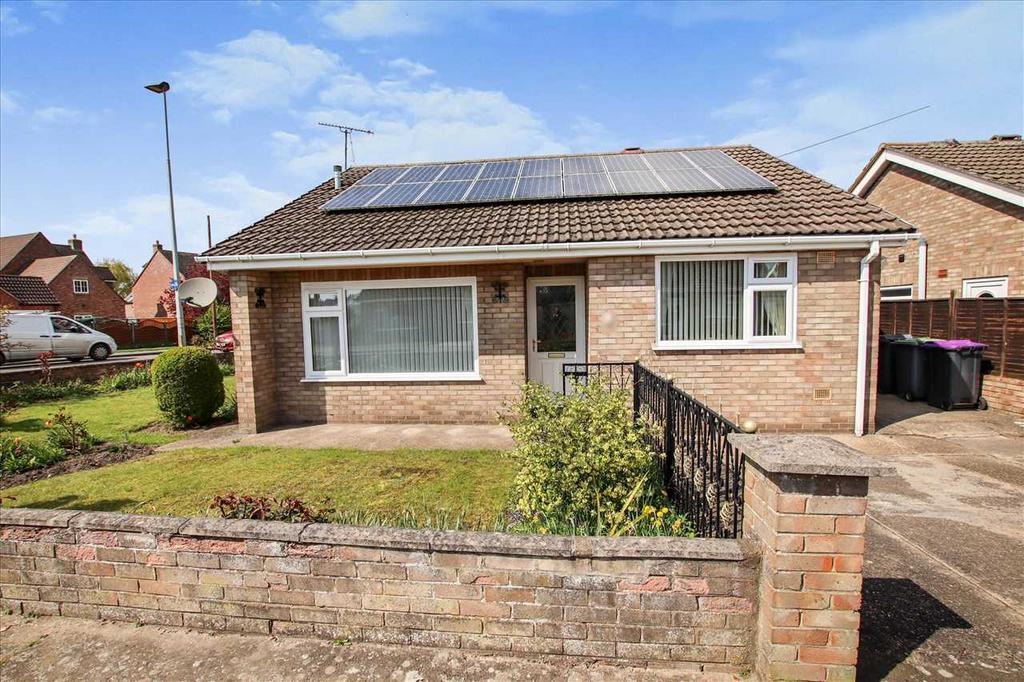 St. Davids Road, North Hykeham, Lincoln 3 bed bungalow for sale £250,000