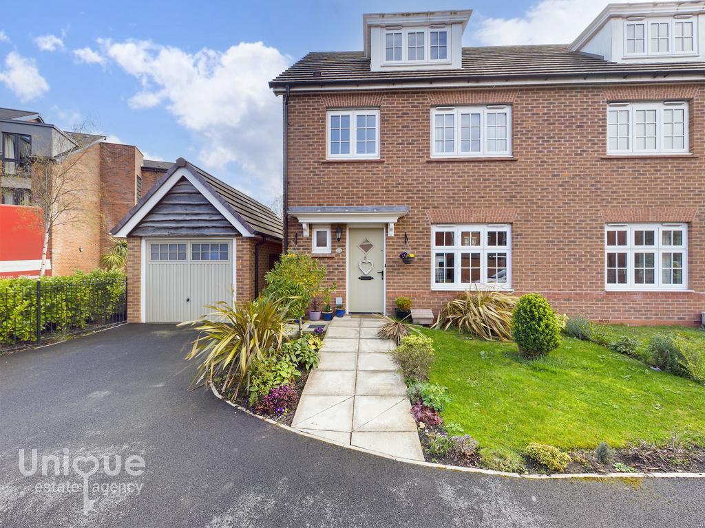 Fairlie Terrace, Station Road, PoultonleFylde, FY6 4 bed semidetached house for sale £349,950