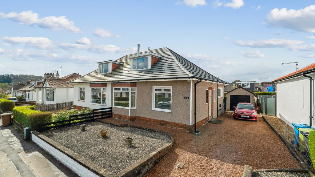 Netherhill Avenue, Netherlee, East Renfrewshire, G44 3XG 3 bed semi