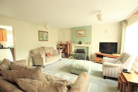 3 bedroom semi-detached house for sale - Darwen View, Preston