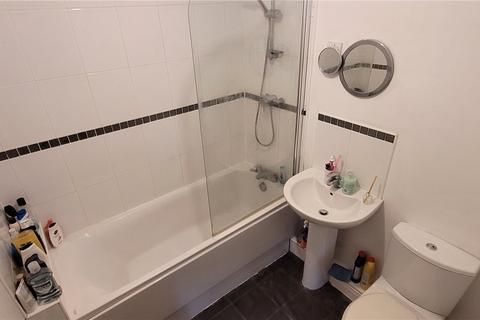 2 bedroom flat to rent, Mill Lane, Beverley, East Riding of Yorkshire, UK, HU17