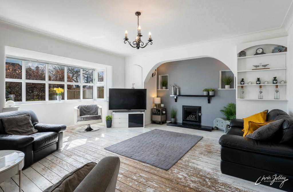 Chester Road, Hazel Grove, Stockport SK7 6HF 2 bed semidetached