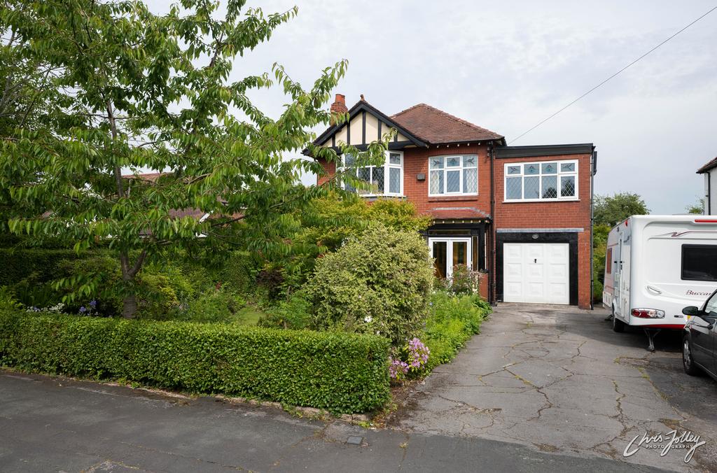 Chester Road, Hazel Grove, Stockport SK7 6HD 5 bed detached house for