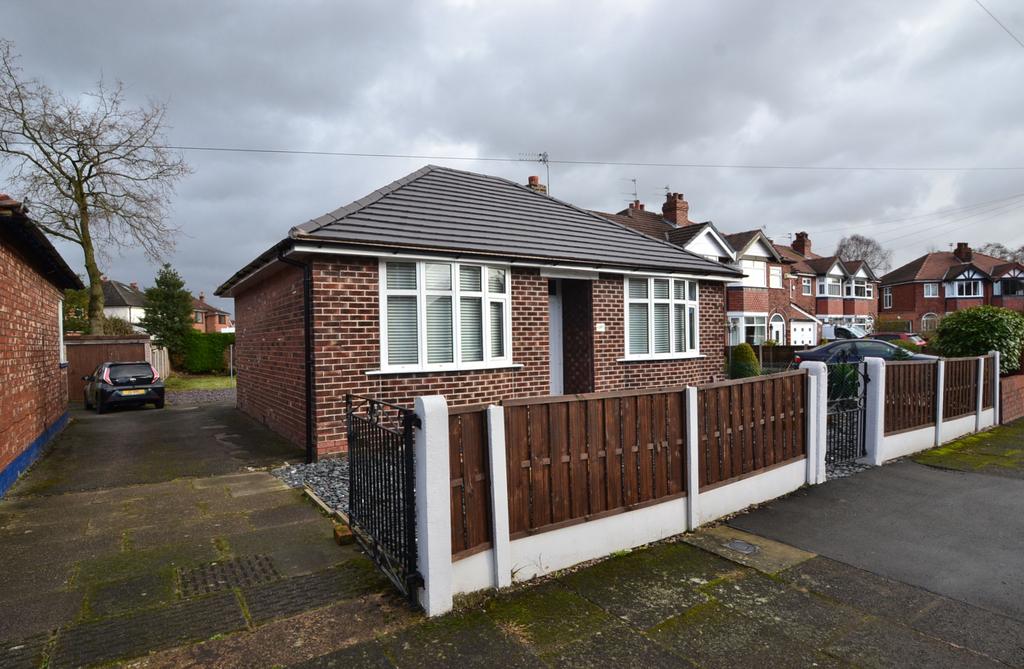 Northcliffe Road, Offerton, Stockport... 2 bed detached bungalow £290,000